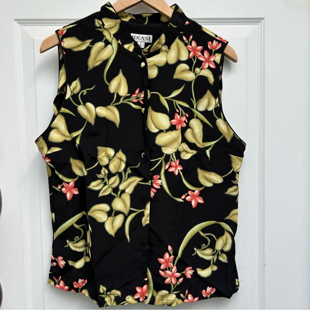 Tolani Women's Black Floral Top